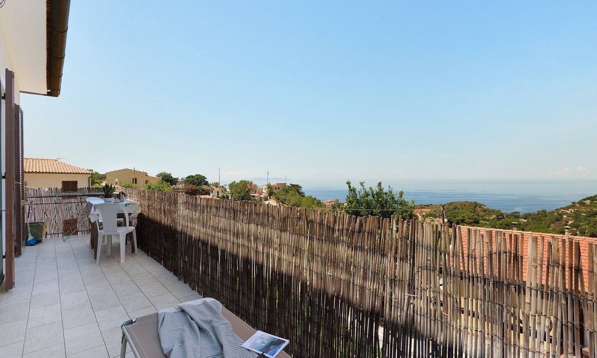 Patresi House | Apartment with Sea and Nature Views