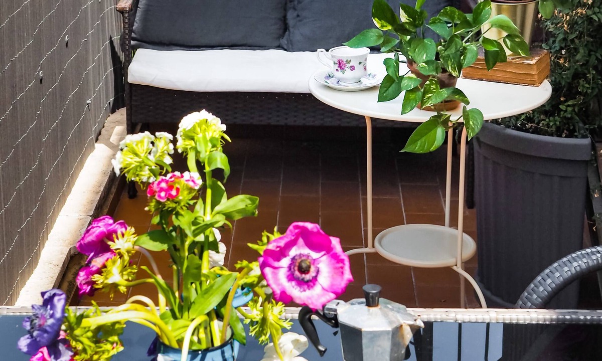 Gianicolense House | Apartment with terrace on Janiculum Hill, above Trastevere.