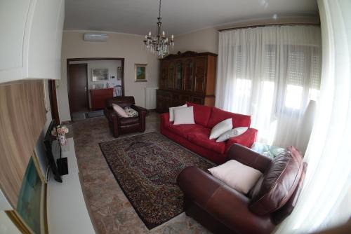 Santa Croce sull'Arno Apartment | Appartamento al primo piano in villetta con giardino