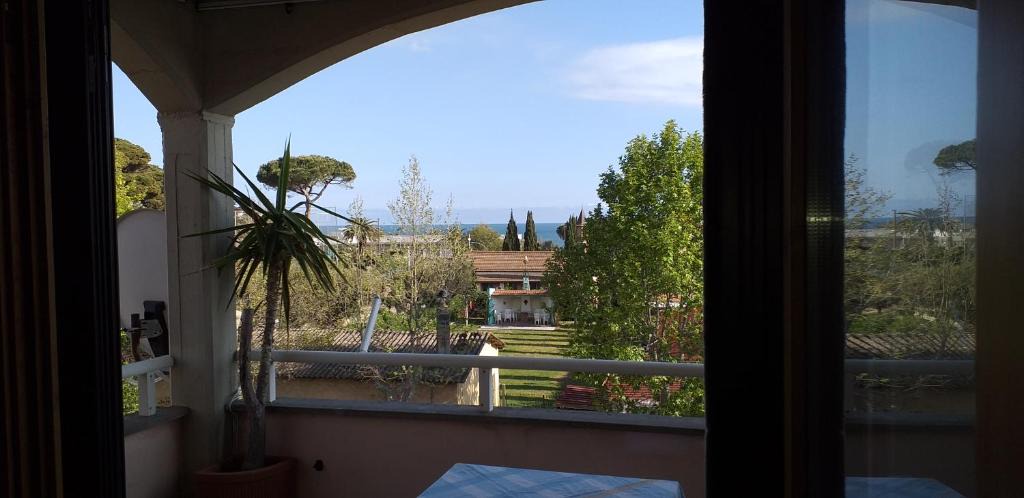 Santa Marinella Apartment | Appartamento vista mare, 100mt dall'Ospedale Pediatrico, a 200mt dal mare, 1h da Roma Termini