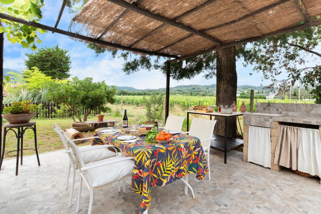 Suvereto House | Art Beds & Garden 9 beds between the sea, thermal baths, and the Tuscan countryside