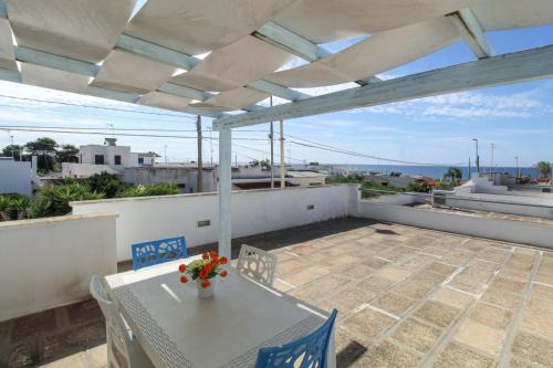 Posto Rosso House | Attico Bluè vista mare - Apulia Home