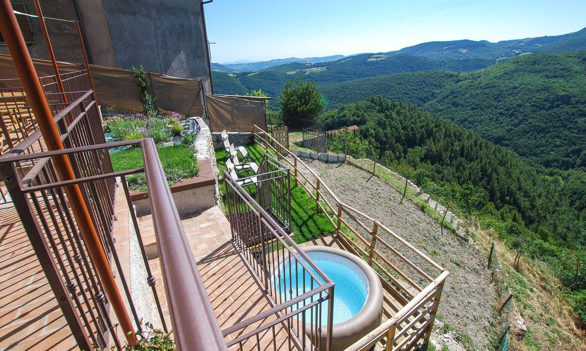 Fabriano House | Awesome home in Castelletta with WiFi
