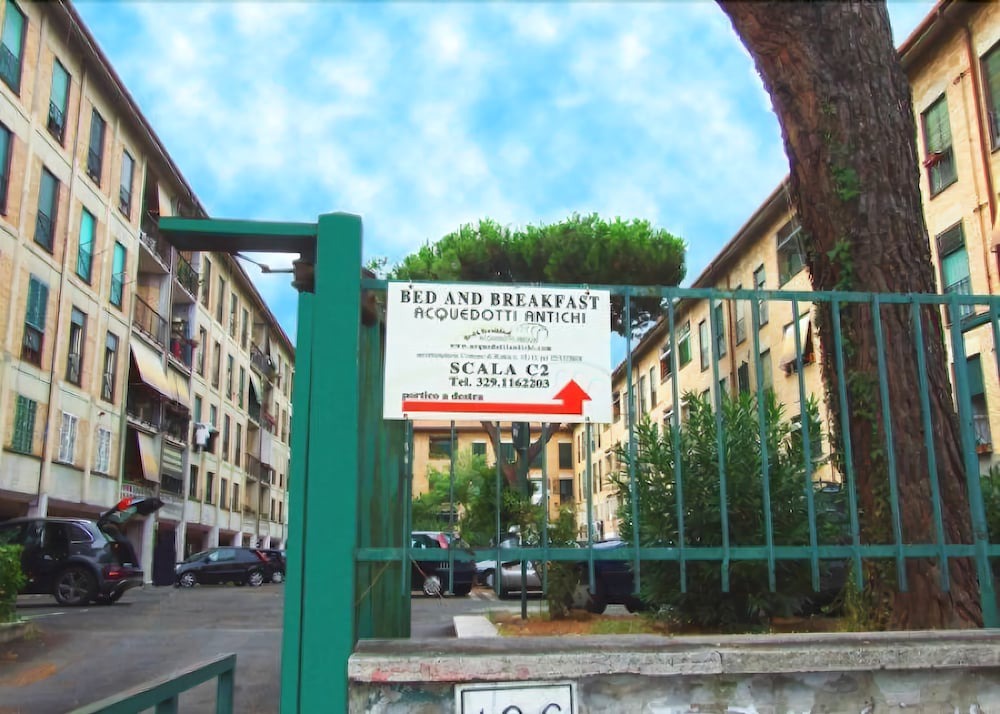 Cinecitta Hotel | B&B Acquedotti Antichi