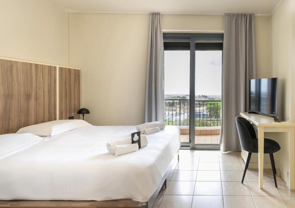Pomezia Hotel | B&B HOTEL Pomezia Cortese