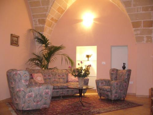 Leverano Bed & Breakfast | B&B Largo Fontana
