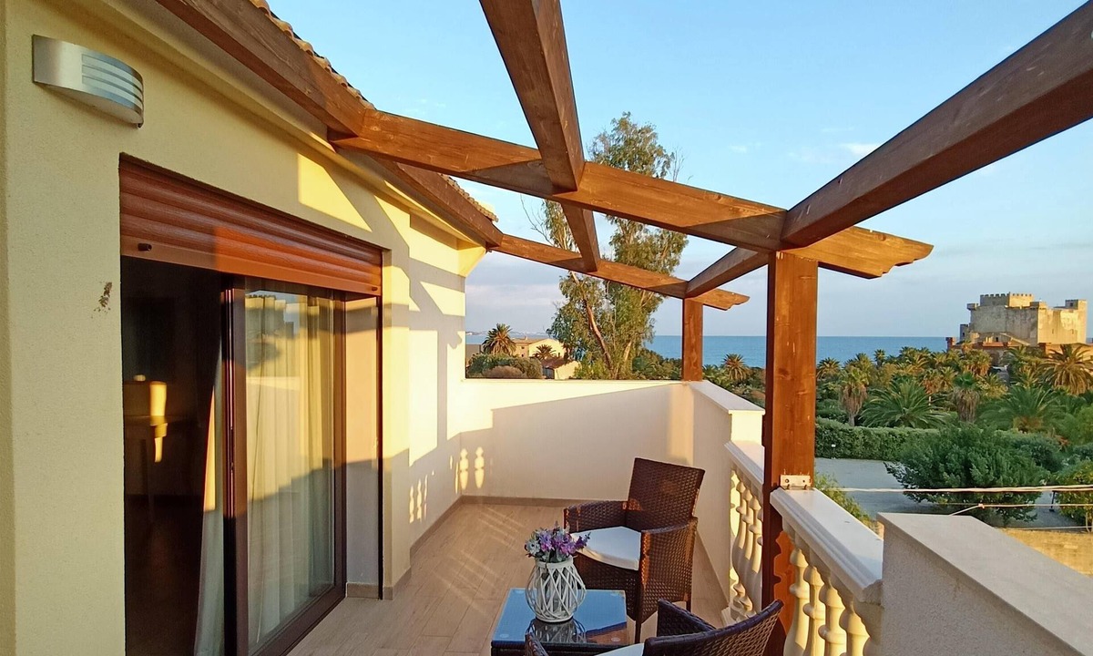 Falconara Bed & Breakfast | B&B Villa Sara Falconara