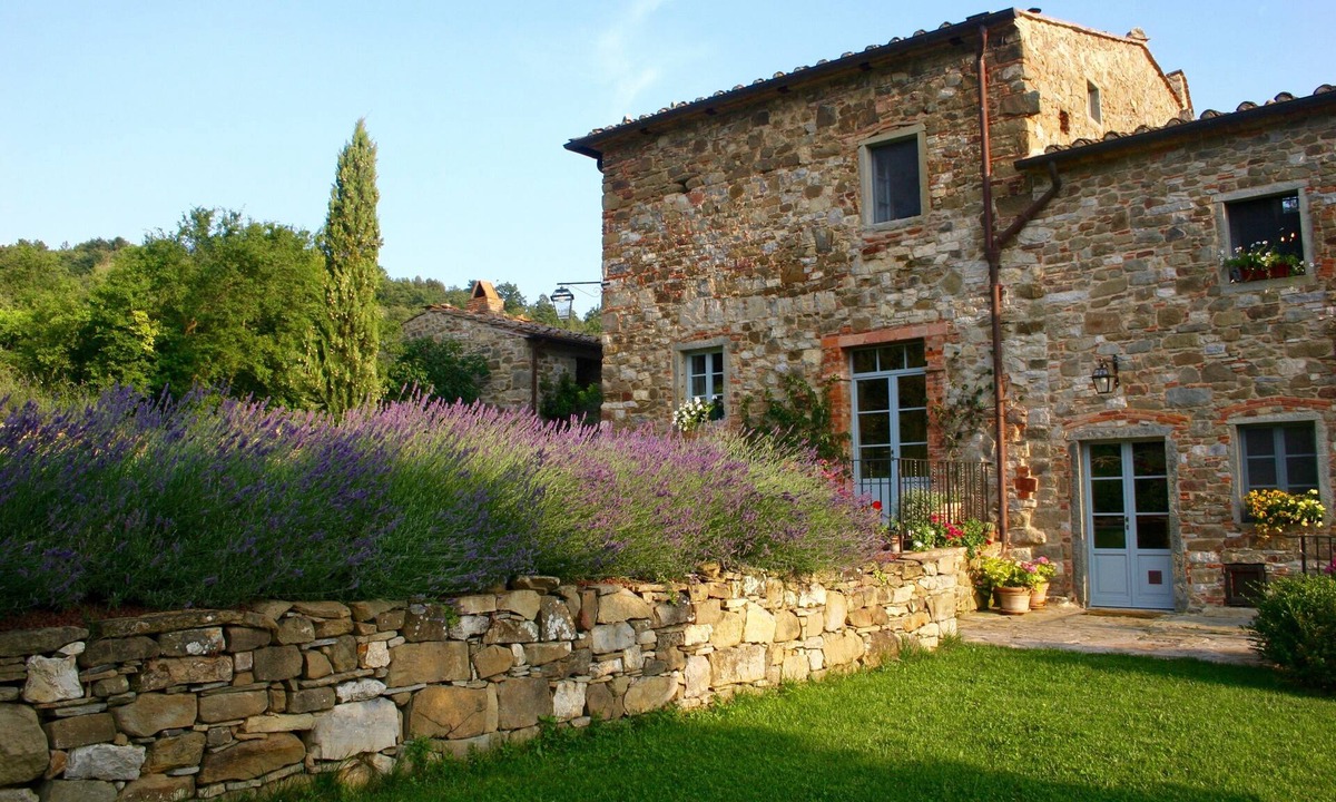 Ponte Buriano Villa | Barbazzano: a superb Tuscan villa perfect for group getaways