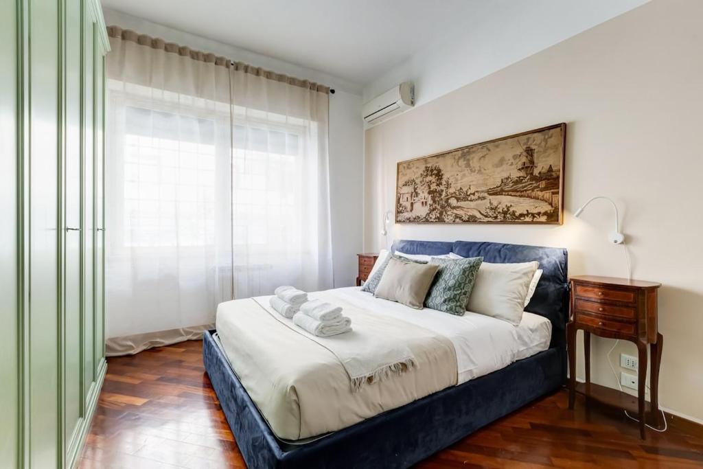 Tuscolano Apartment | BDC - Central charming 2-Bdr!