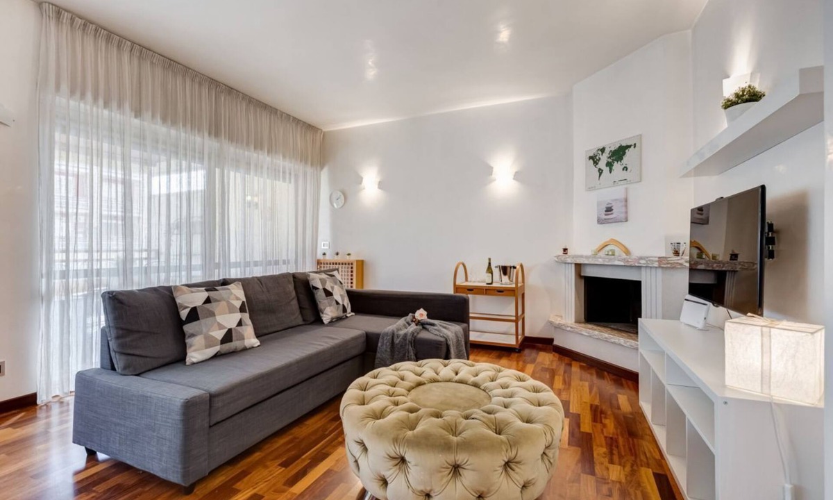 Quartiere XXIX Ponte Mammolo Apartment | BDC – The Fireplace | Cozy Apartment with Terrace