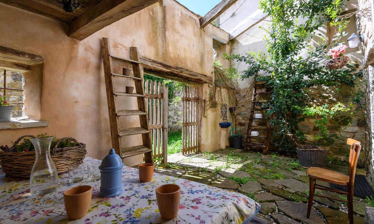 Montecopiolo Apartment | Beautiful apartment in Villagrande di Monteco