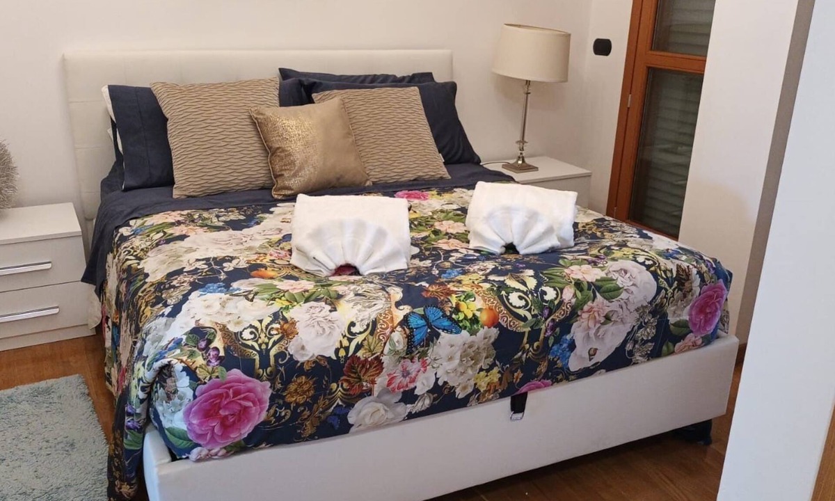 Garbatella Apartment | Beautiful 3-bedroom apartment with AC in charming Roma