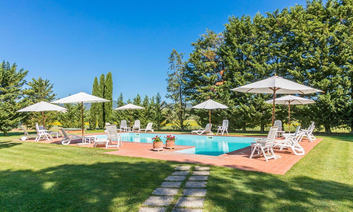 Suvereto Villa | Beautiful apartment in villa for 4 guests with WIFI, A/C, pool and terrace