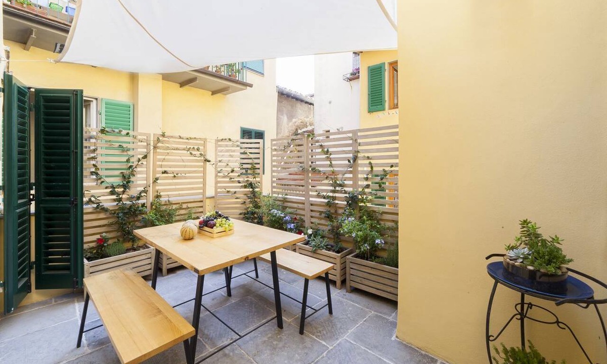 San Lorenzo Apartment | Beautiful apartment for 5 people with terrace in the heart of S. Lorenzo