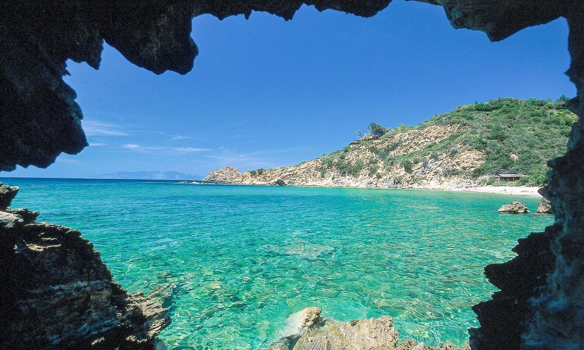 Capalbio House | Beautiful apartment in villa for 4 people with pool, A/C, WIFI, TV and patio