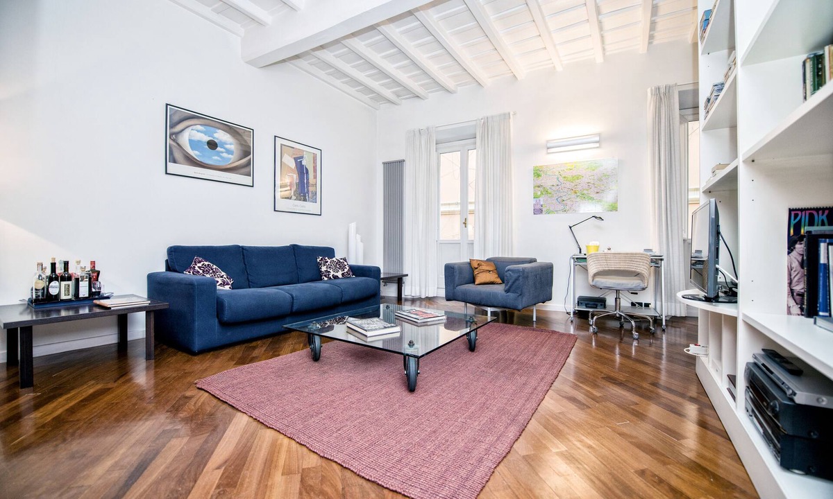 Rione III Colonna Apartment | Beautiful apartment just steps from the Spanish Steps and the Trevi Fountain