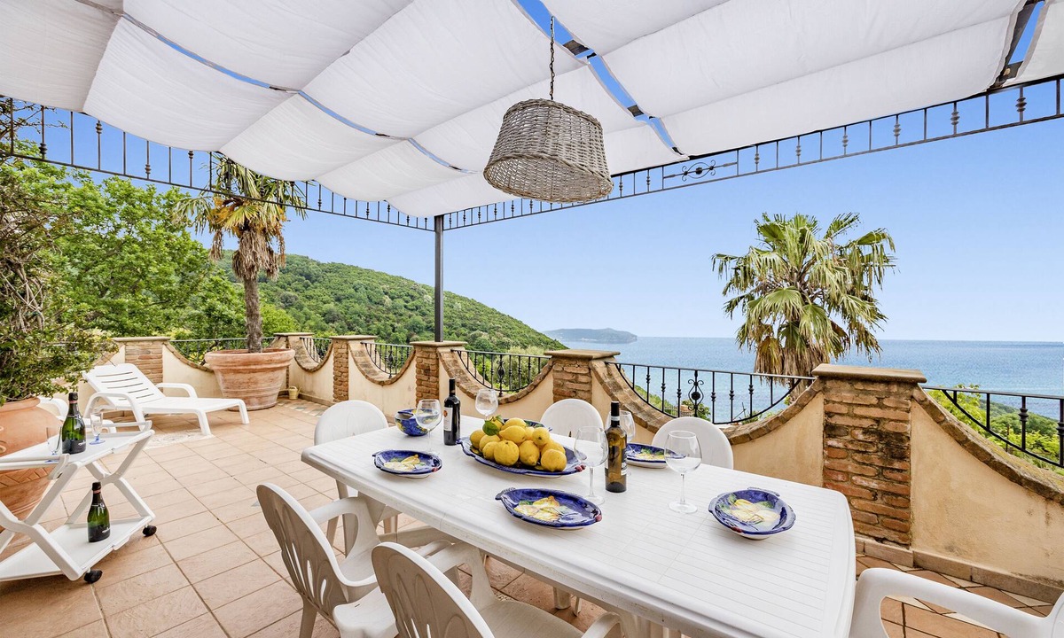 Pisciotta Apartment | Beautiful Apt With Seaview Terrace, Pisciotta, Italy