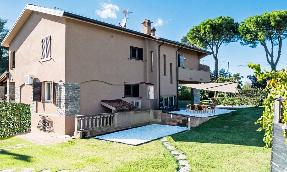 Cecina House | Beautiful private villa for 8 people with WIFI, private pool, A/C, patio and pets allowed