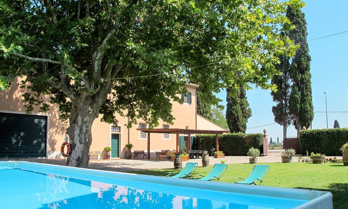 San Miniato Basso House | Beautiful private villa for 13 people with private pool, WIFI, TV, patio and pets allowed