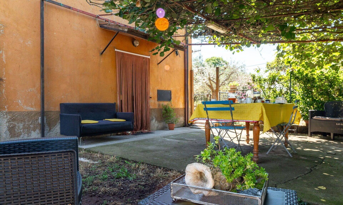 Pitigliano House | Beautiful private villa for 5 people with WIFI, A/C, TV and patio