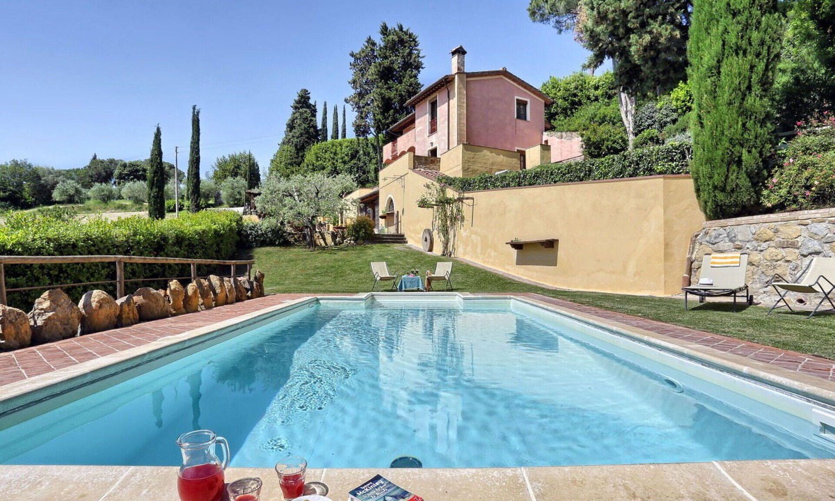 Gambassi Terme Villa | Beautiful private villa for 10 people with A/C, WIFI, private pool, TV, patio and pets allowed