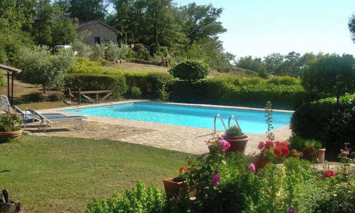Sorano Villa | Beautiful private villa for 9 guests with WIFI, A/C, private pool, TV, patio and panoramic view