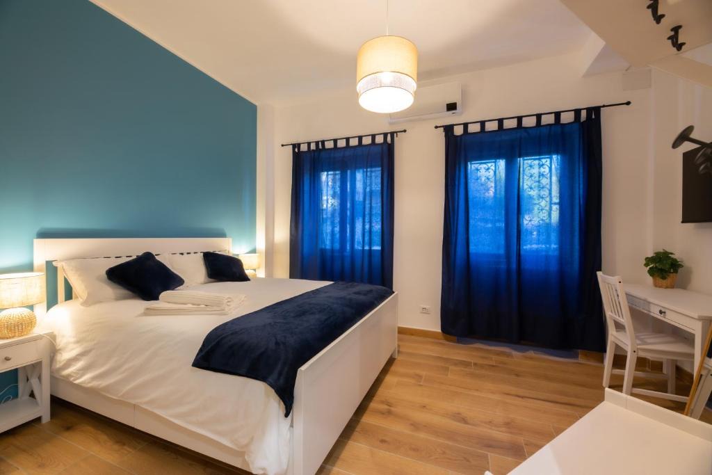 Zona I Val Melaina Bed & Breakfast | Bed & Breakfast Across The Room(e)
