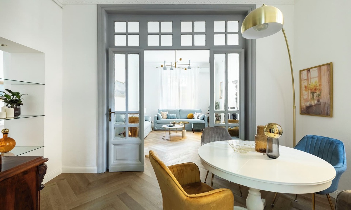 Quartiere XVII Trieste Apartment | Belle Epoque House of Mirror