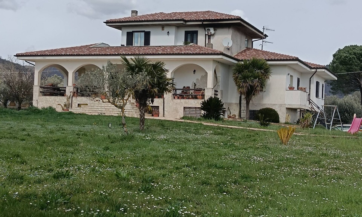 Pozzilli Apartment | BELVEDERE - Bed & Breakfast - Holiday Home
