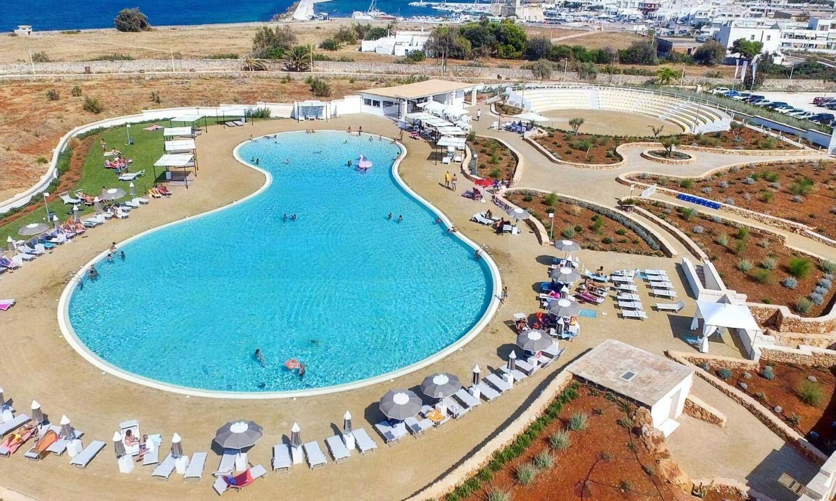 Marina di Ostuni Villa | Blue Sea Villas Seafront by Wonderful Italy
