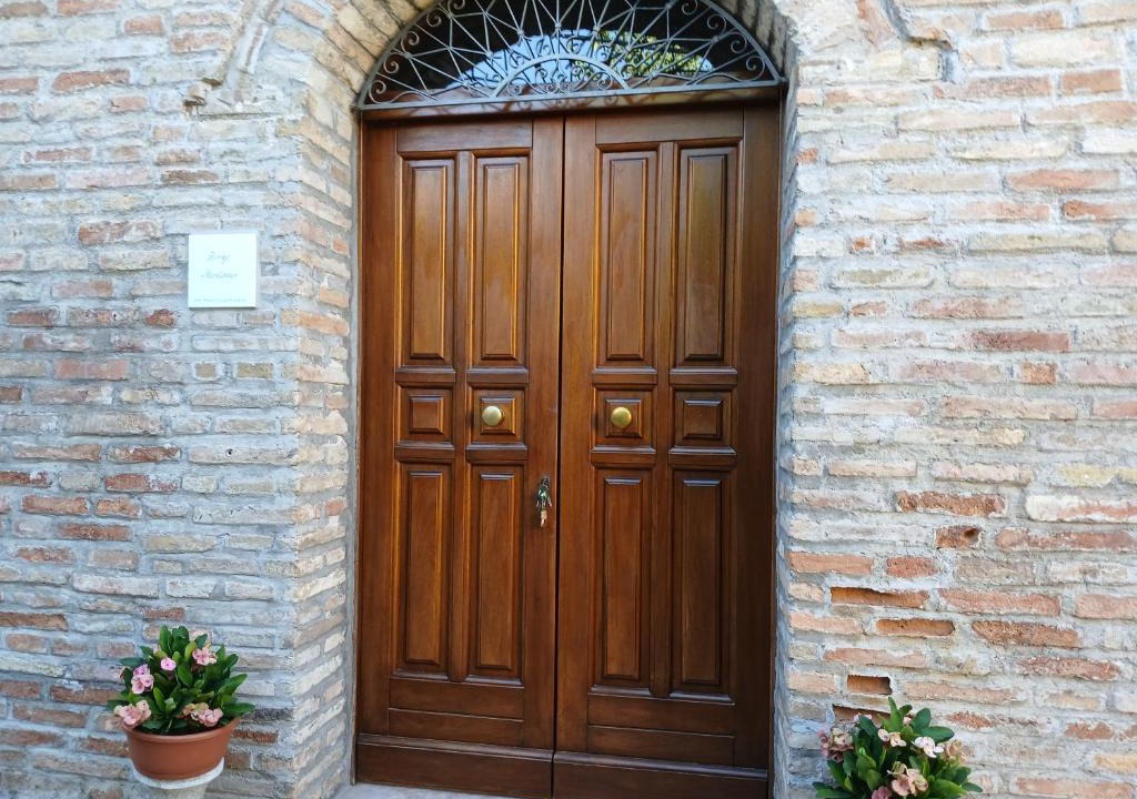 Montefelcino House | Borgo Montaner
