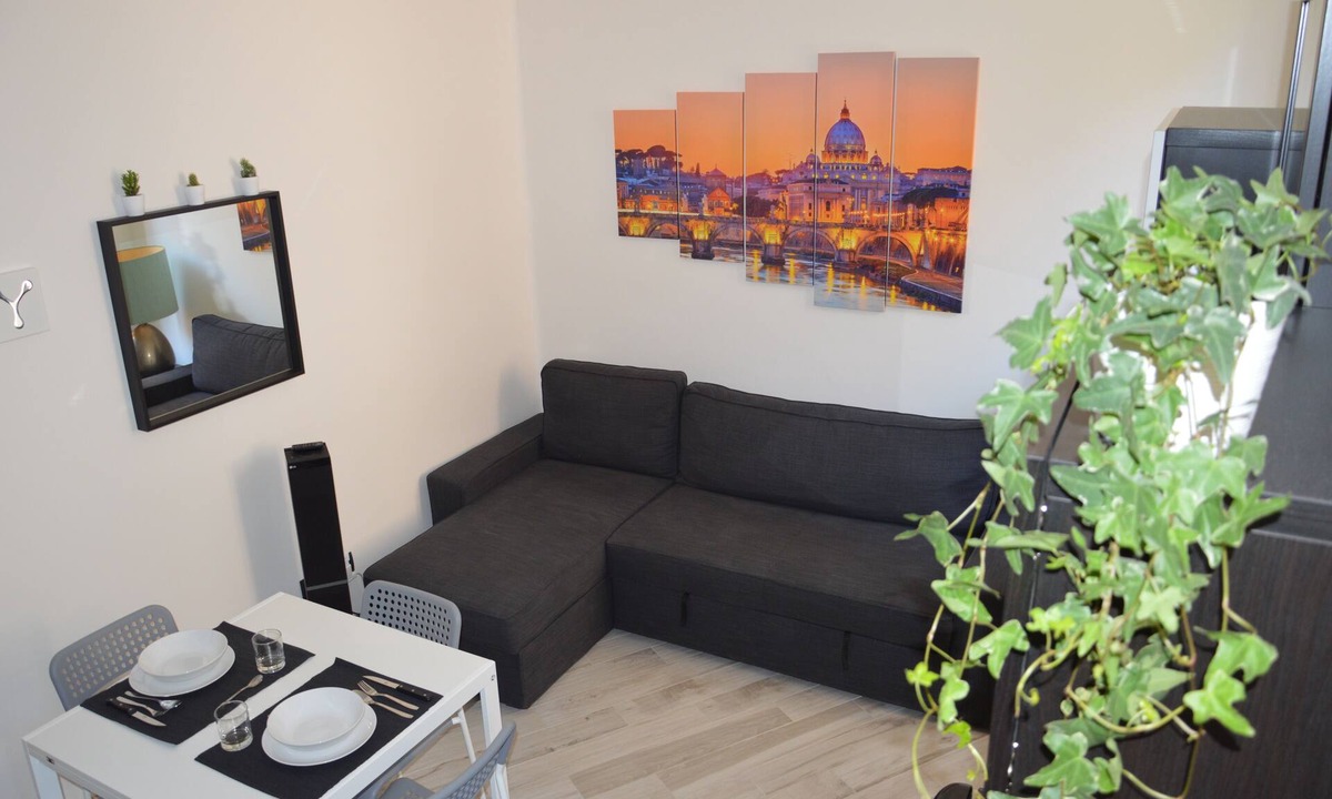 Vatican Apartment | Brand New close to Vatican and a few steps from Ottaviano Metro Station