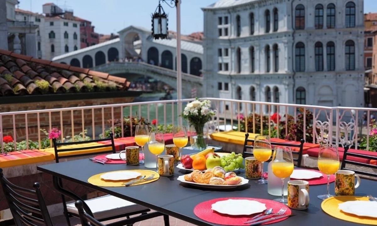 Cannaregio Villa | Ca Dadda terrace at Rialto Bridge -historic residence equipped with all comforts