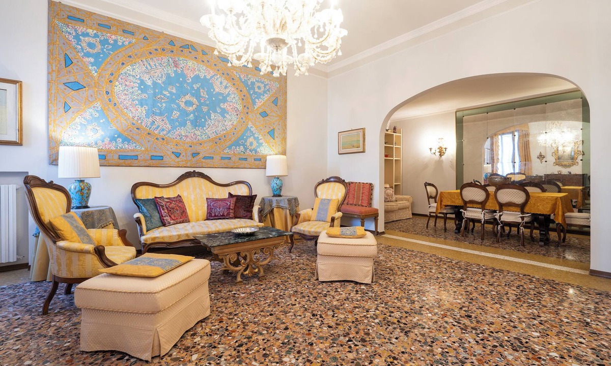 San Polo Apartment | Ca' Lipoli - Four Bedroom Apartment, Sleeps 6