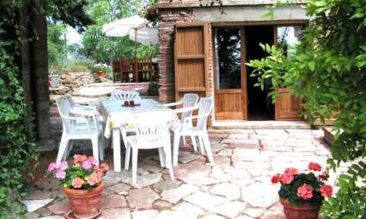 Urbino House | Ca Piero - antikes Borgo mit Pool by Interhome