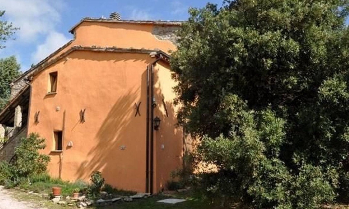 Urbino House | Ca Piero - ein antikes Borgo by Interhome
