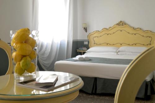 Dorsoduro Bed & Breakfast | Ca' San Trovaso - 6 Rooms