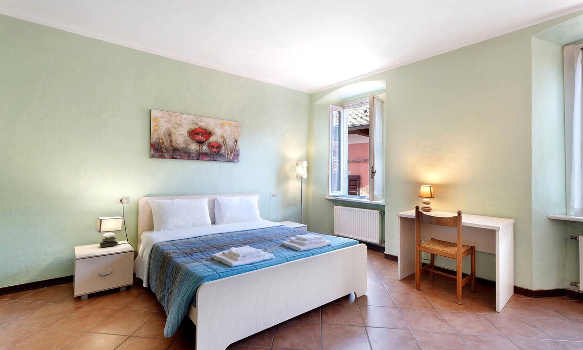 Orta San Giulio Apartment | ‘Cabianchi Royal Suite’ Apartment with Lake View, Balcony and Wi-Fi
