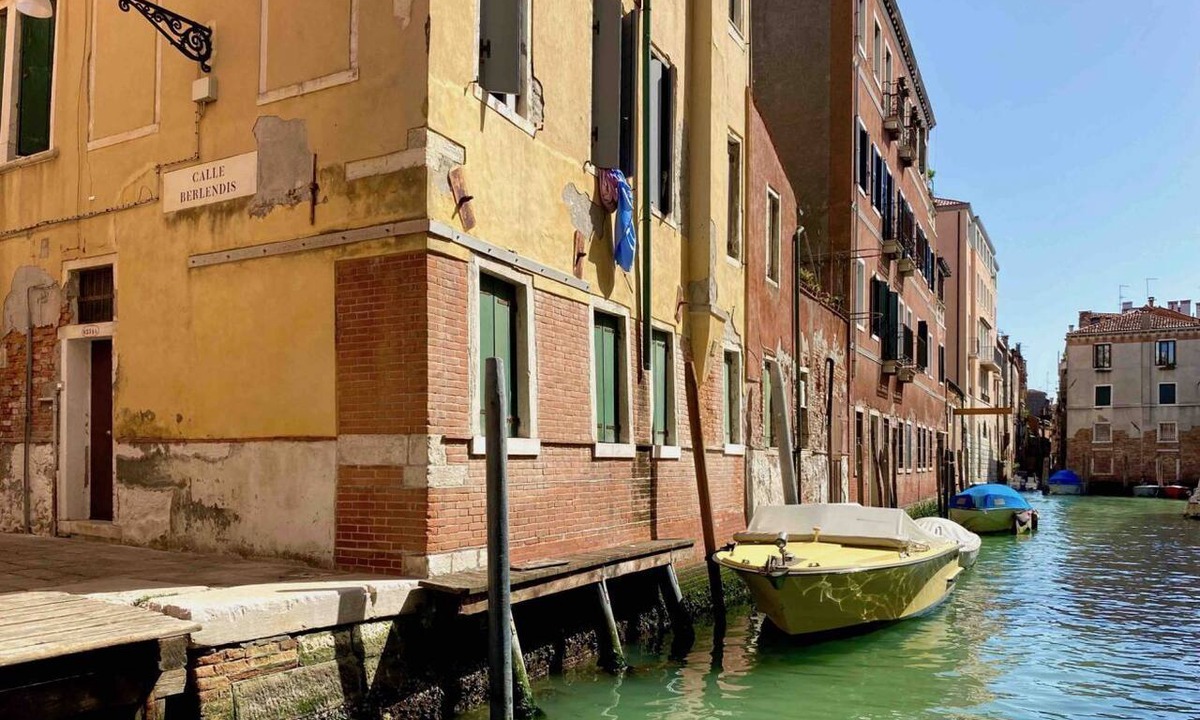Cannaregio Apartment | CANAL DREAM cozy apartment with lovely canal view
