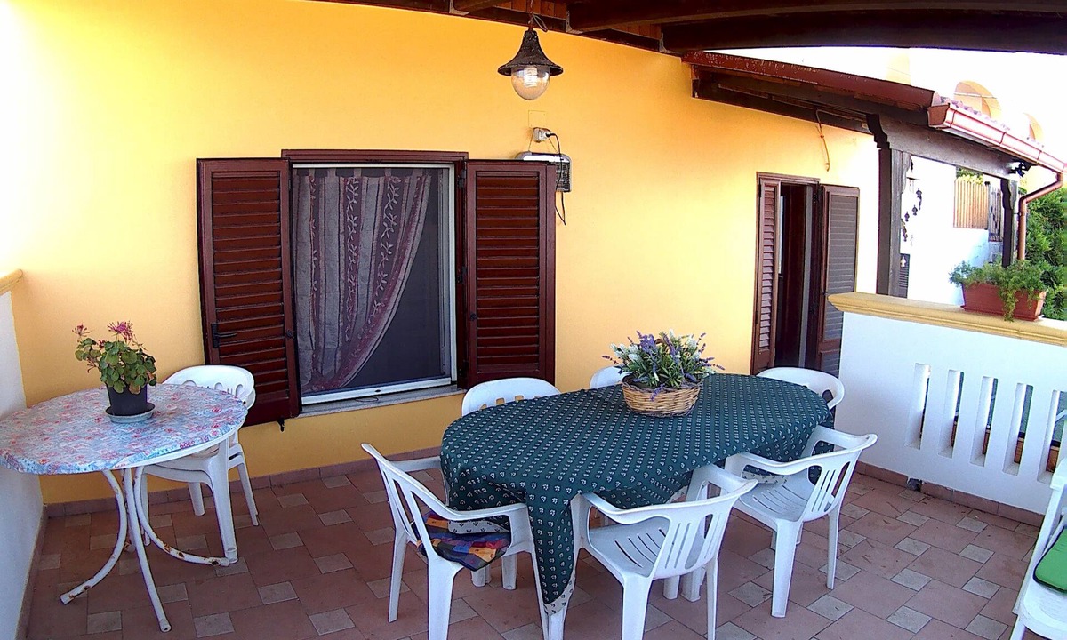 Tricase Apartment | Carrube House, in Andrano offers a terrace and sea views.