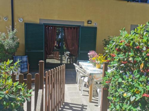 Piombino Apartment | Casa al mare con giardino "Garden House", 2 km spiaggia golfo di Baratti & parco archeologico