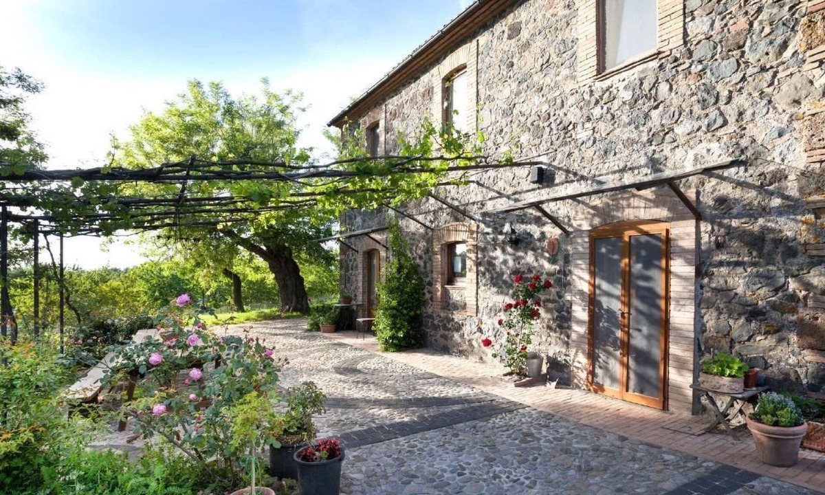 Castel Giorgio House | 'Casa Anita' mit Schwimmbad by Interhome