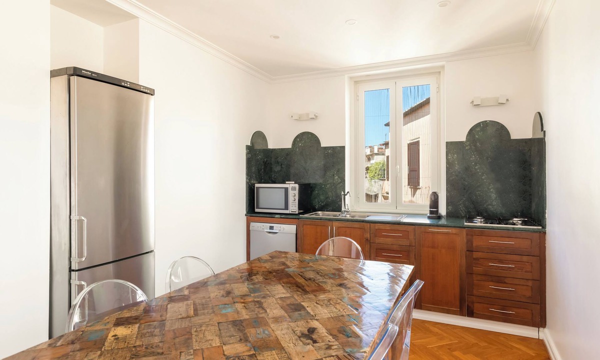 Rione VIII Sant'Eustachio Apartment | Casa Colonna, a Burghesius home