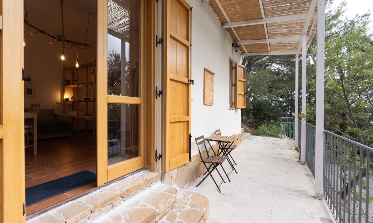 Camporeale Apartment | Casa delle Pigne Apartment with Mountain View, Private Terrace, and Wi-Fi