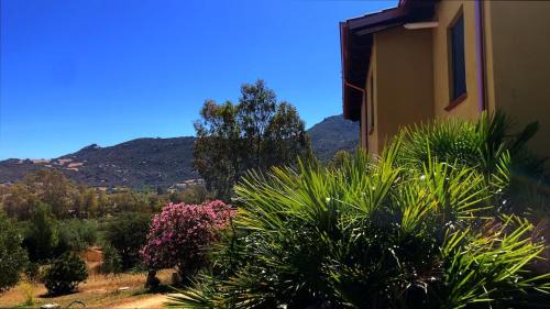 Muravera House | Casa Monte Liuru