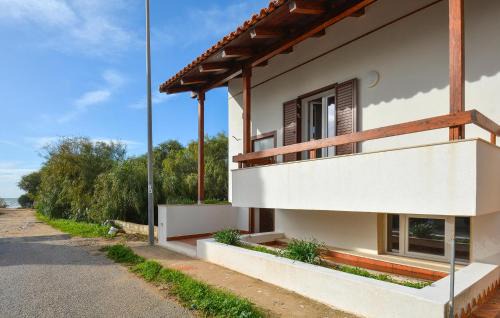 Caucana-finaiti-casuzze-finaiti Nord House | Casa Pieds Dans L'eau
