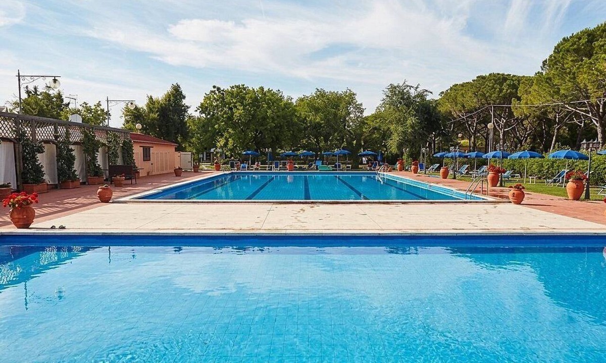 Principina Terra House | Casa Tera B: A graceful two-story apartment in the characteristic style of the Tuscan countryside, with Free WI-FI.