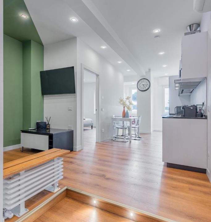 Cinecitta Apartment | Casa vacanze Delina- Luxury Apartment metro A