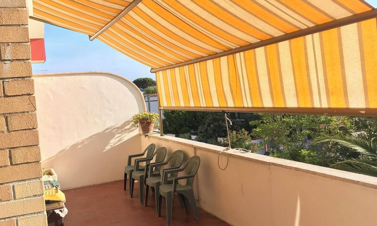 Anzio Apartment | CasaGabbiano- family Beach Stay + Bright Terrace – 50 min to Rome by train