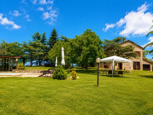 Avigliano Umbrio Villa | Casale Caserinzio - Villa con piscina panoramica